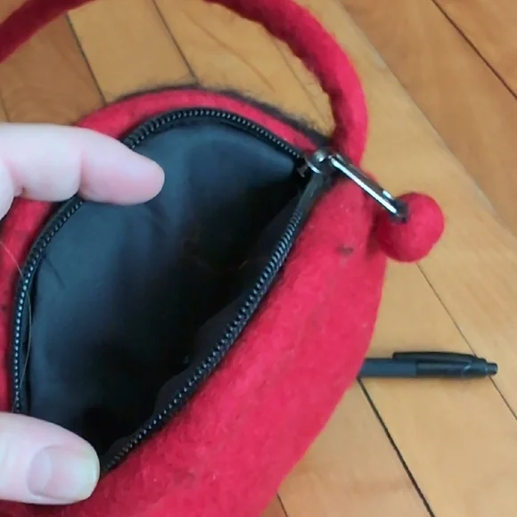 Tibetan Wool Red and Black Ladybug Crossbody Bag Zipper Closure - Picture 5 of 5